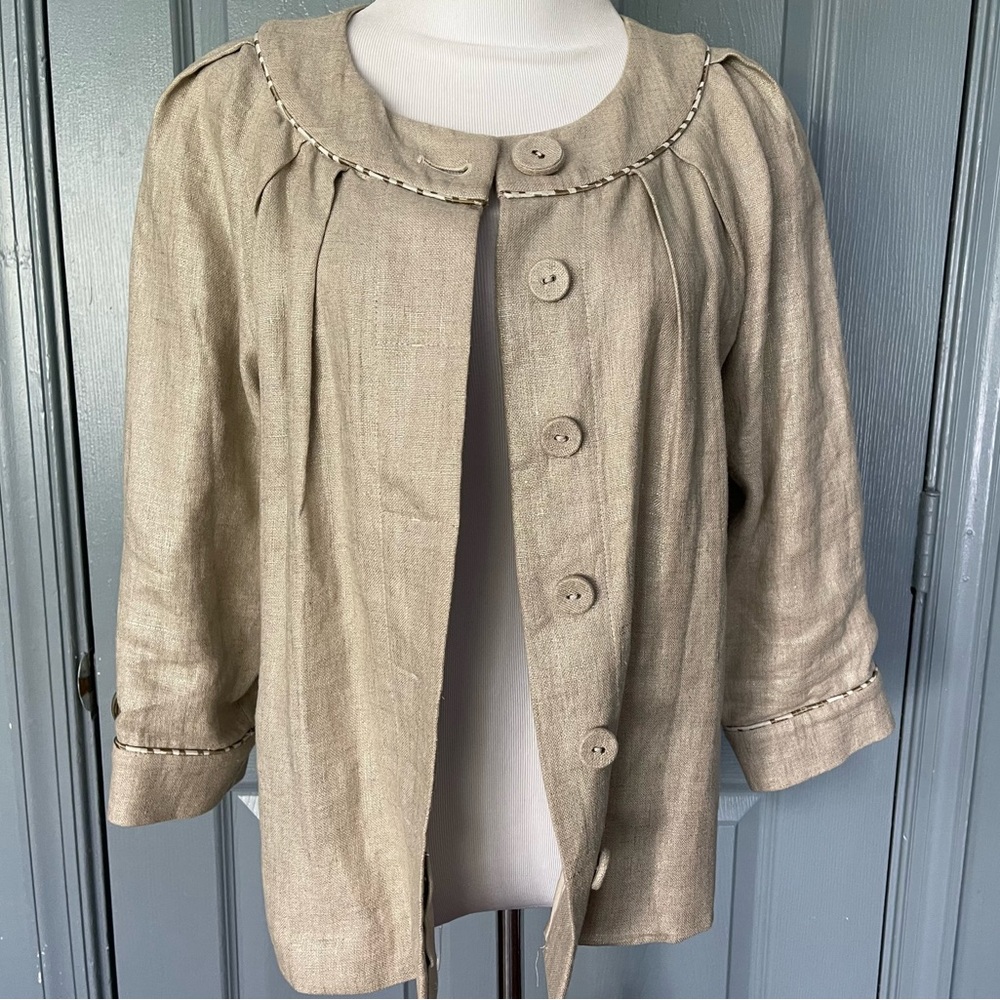 Carlos Miele 100%Linen beige/silver Jacket. Size 40